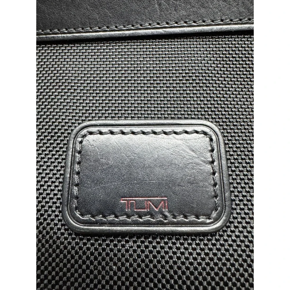 Tumi Nylon Leather Trim Flat Messenger‎ Crossbody Bag Black 24105D Unisex